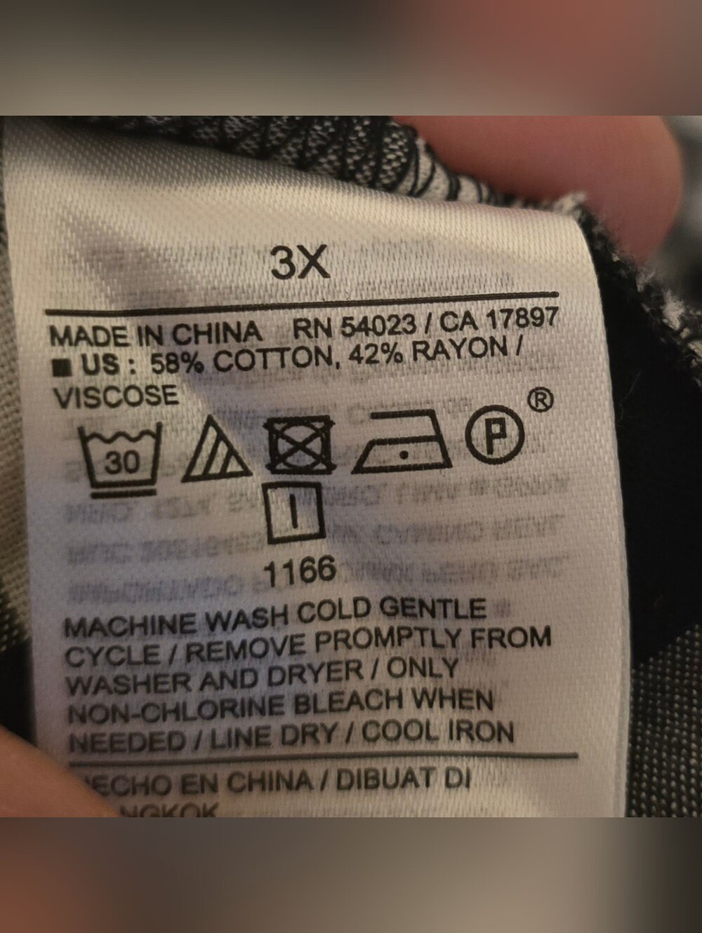 Old Navy Black and White Sleeveless Dress - Picture 4 of 4